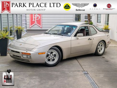 Used 1986 Porsche 944 Turbo image 1