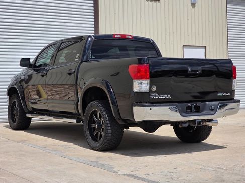 Used 2013 Toyota Tundra 4x4 CrewMax w/ SR5 Pkg image 3