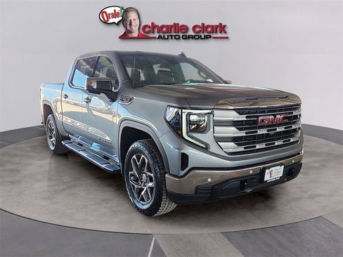 New 2026 GMC Sierra 1500 SLE image 7