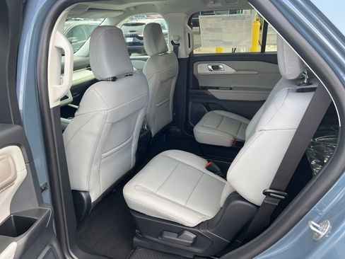 New 2026 Ford Explorer Active image 11