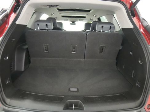 Used 2018 Buick Enclave Premium w/ Experience Buick Package FWD image 29