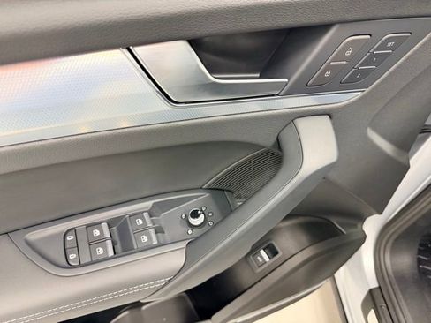 Used 2025 Audi Q5 2.0T Premium Plus AWD/4WD image 21