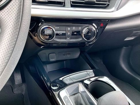 New 2026 Chevrolet Trax LT FWD image 23