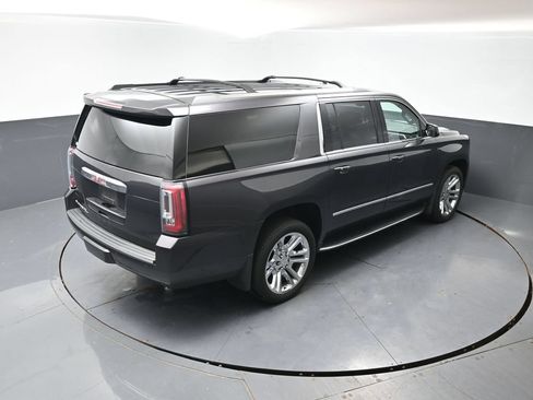 Used 2018 GMC Yukon XL SLT w/ Premium Edition AWD/4WD image 14
