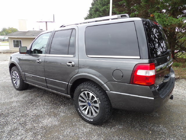 Used 2015 Ford Expedition Platinum AWD/4WD image 3