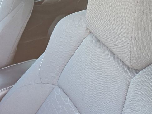 Used 2025 Toyota Corolla SE image 24