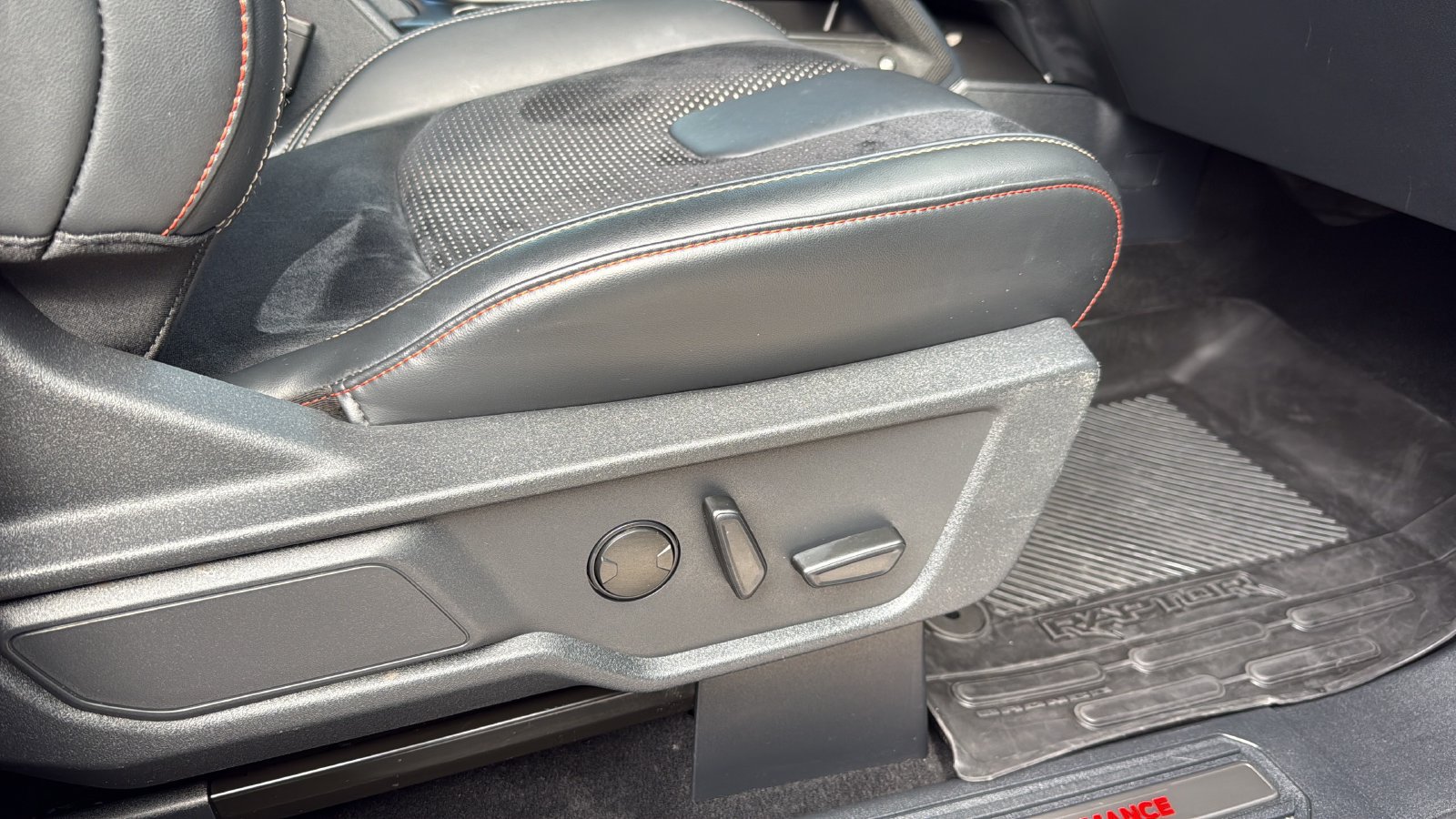 Used 2023 Ford Bronco Raptor AWD/4WD image 24