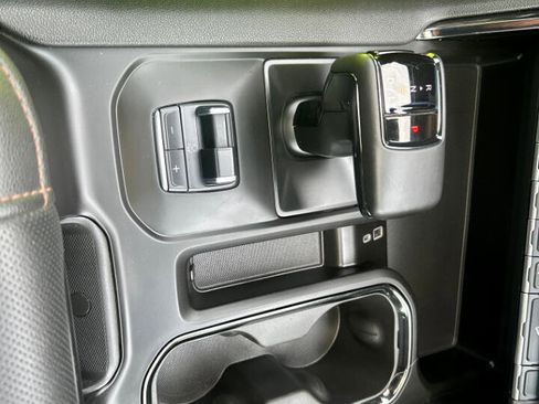 Used 2023 GMC Sierra 1500 AT4 w/ AT4 Premium Package image 13