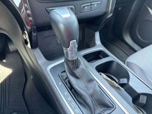 Used 2017 Ford Escape Titanium AWD/4WD image 17