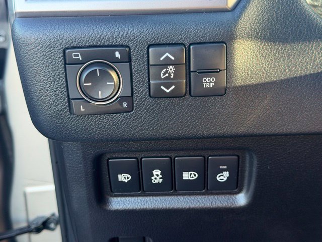 Used 2023 Lexus GX 460 Premium w/ Premium Package AWD/4WD image 34