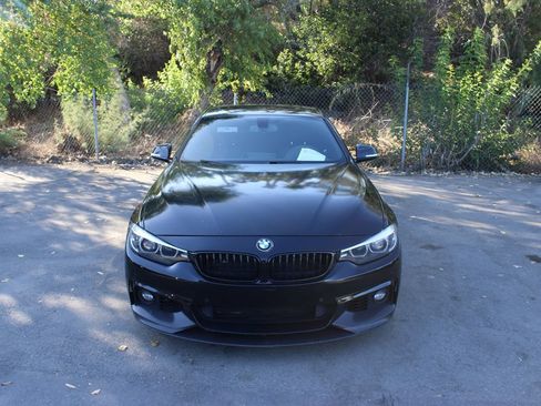 Used 2019 BMW 440i Coupe w/ M Sport Package RWD image 3