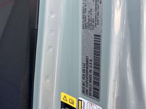 Used 2024 Jeep Wrangler Unlimited Rubicon image 14