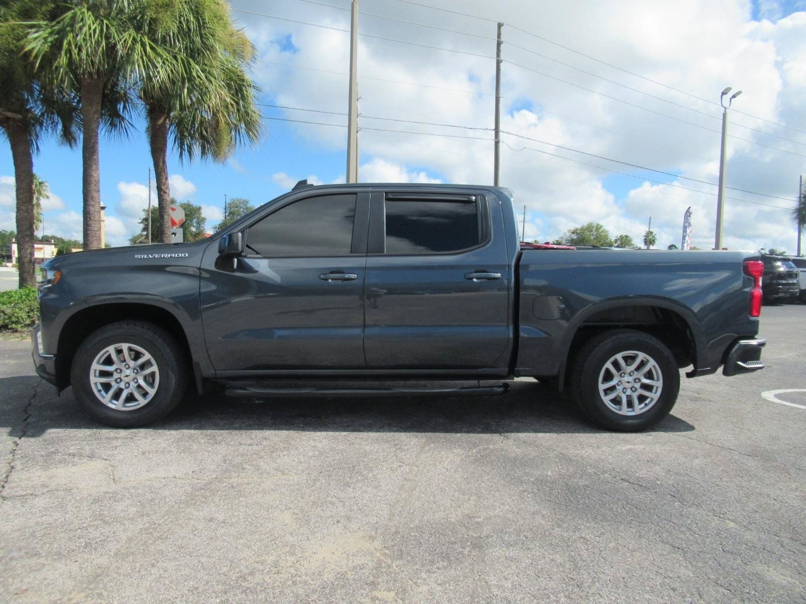 Used 2021 Chevrolet Silverado 1500 RST RWD image 2