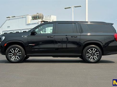Certified 2024 GMC Yukon XL AT4 w/ AT4 Premium Plus Package AWD/4WD image 7