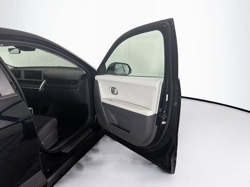 Used 2024 Hyundai Ioniq 5 SEL RWD image 31
