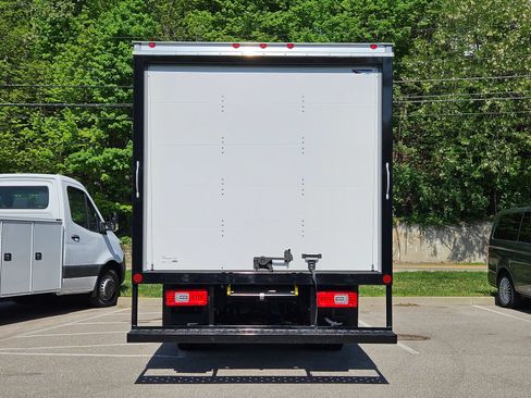 New 2024 Mercedes-Benz Sprinter 3500 image 8