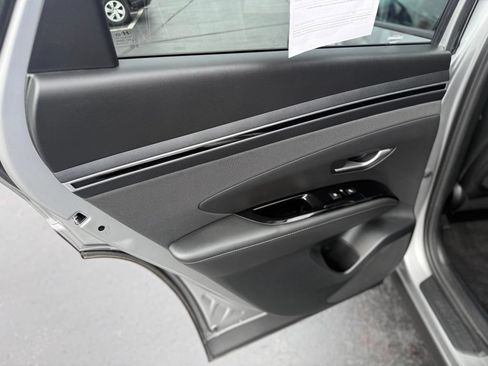 Used 2023 Hyundai Tucson Limited AWD/4WD image 15