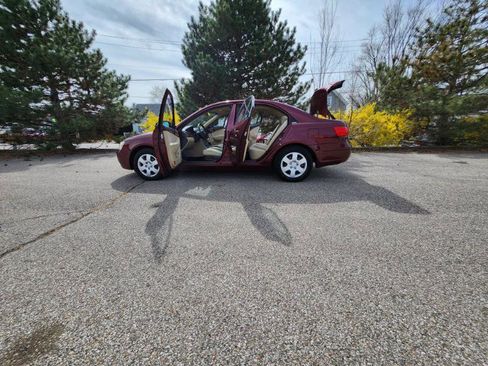 Used 2009 Hyundai Sonata GLS image 17