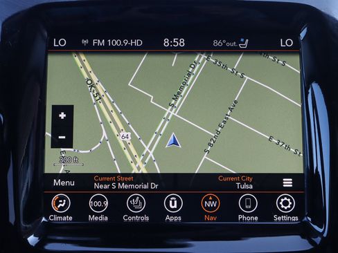 Used 2021 Jeep Compass Limited w/ Elite Interior Group image 11