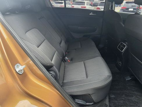 Used 2017 Kia Sportage LX AWD/4WD image 39