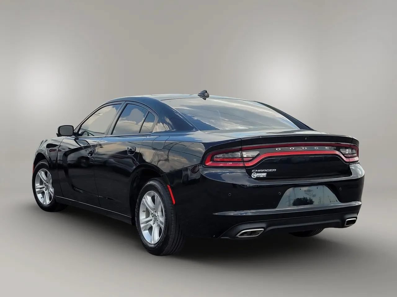 Used 2023 Dodge Charger SXT RWD image 6