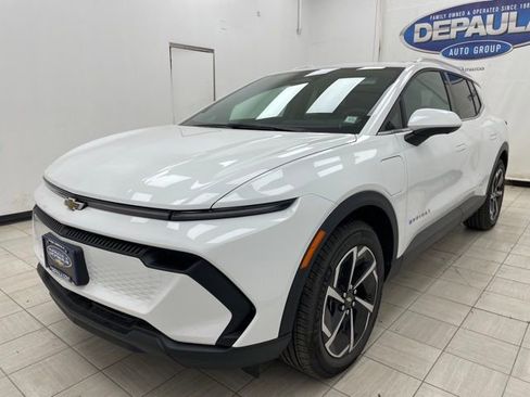 New 2026 Chevrolet Equinox EV LT image 17