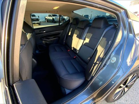 Used 2022 Nissan Altima 2.5 SV w/ SV Premium Package image 20