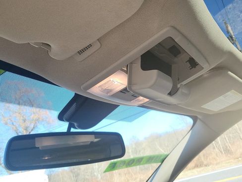 Used 2015 Lincoln MKX AWD w/ Equipment Group 102A image 13