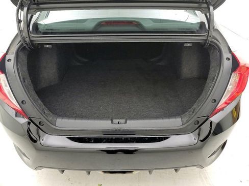 Used 2019 Honda Civic Sport image 6