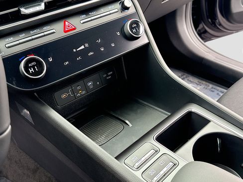 New 2026 Hyundai Sonata SEL AWD/4WD image 9