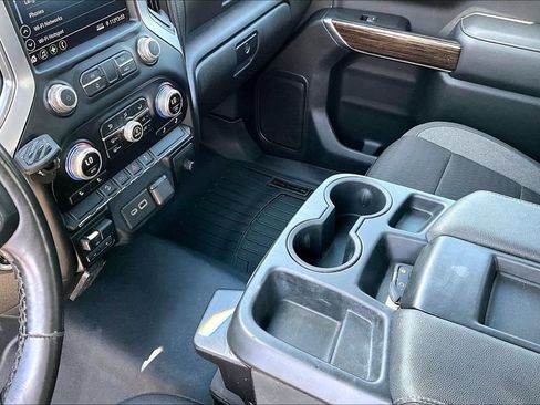 Used 2022 GMC Sierra 2500 SLE w/ SLE Convenience Package AWD/4WD image 17