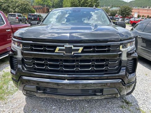 Used 2024 Chevrolet Silverado 1500 RST w/ Z71 Off-Road Package AWD/4WD image 8