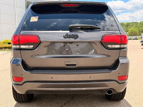 Used 2019 Jeep Grand Cherokee Altitude RWD image 27