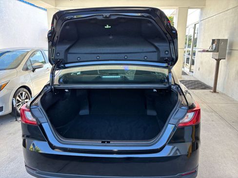 Used 2025 Toyota Camry LE FWD image 31