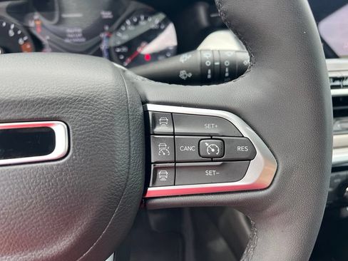 Used 2025 Jeep Compass Limited AWD/4WD image 40