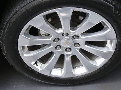 Used 2024 Chevrolet Suburban Premier w/ Premium Package 2 image 35