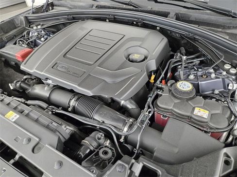 New 2026 Land Rover Range Rover Velar Dynamic SE image 19