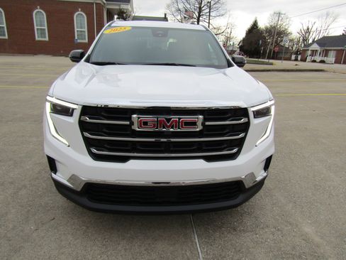 Used 2025 GMC Acadia Elevation AWD/4WD image 8