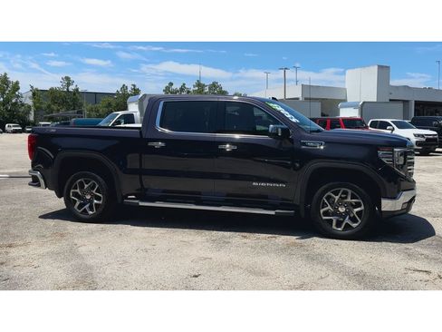 Certified 2023 GMC Sierra 1500 SLT AWD/4WD image 2