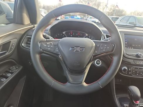 Used 2023 Chevrolet Equinox RS image 11