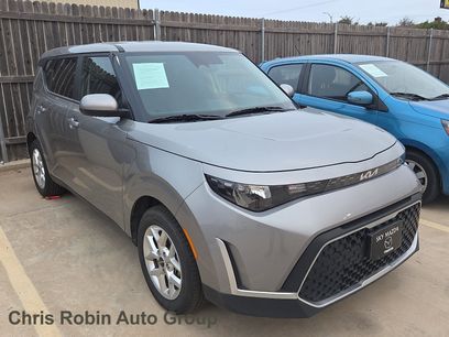 Used 2024 Kia Soul LX w/ Option Group 015