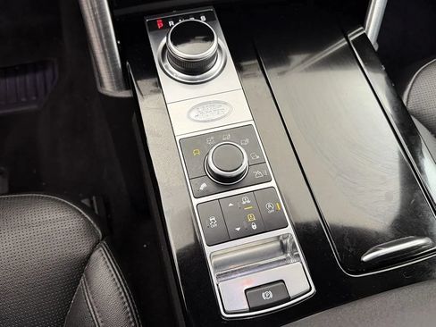 Used 2020 Land Rover Discovery HSE AWD/4WD image 39