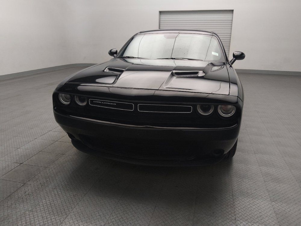Used 2019 Dodge Challenger SXT RWD image 15