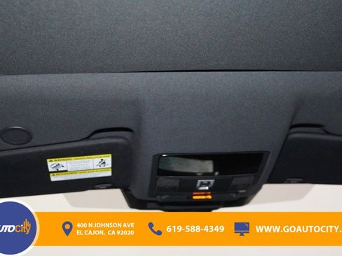 Used 2023 Land Rover Discovery Sport SE R-Dynamic image 20