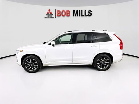 Used 2018 Volvo XC90 T5 Momentum w/ Momentum Plus Package image 4