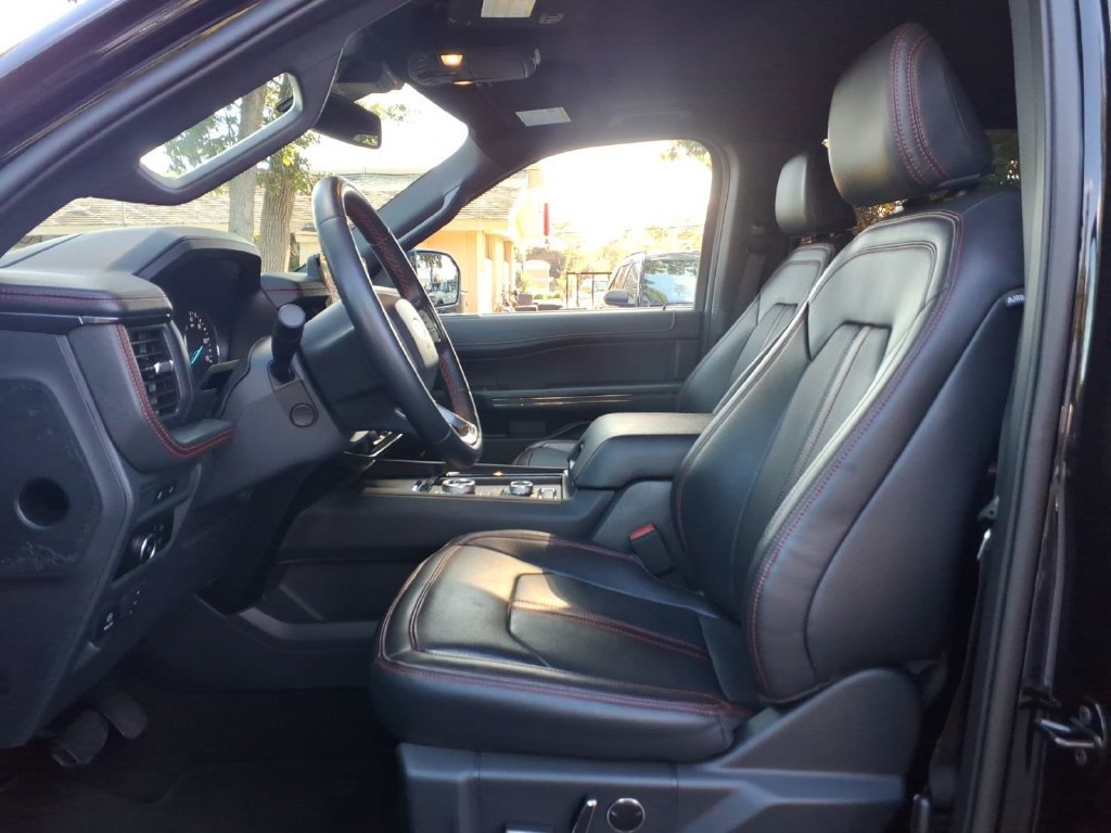 Used 2024 Ford Expedition Max Limited AWD/4WD image 18