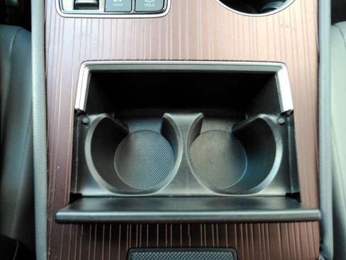 Used 2024 Toyota Sienna XLE image 52