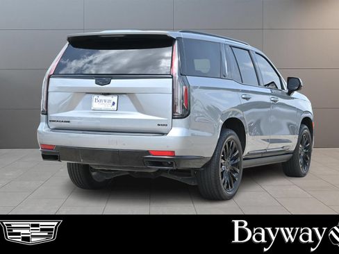 Used 2023 Cadillac Escalade Premium Luxury w/ Performance Package RWD image 6