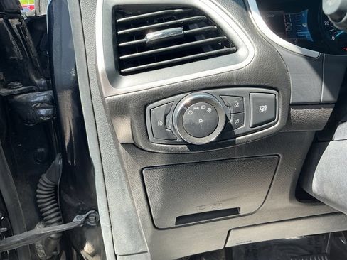 Used 2021 Ford Edge SEL AWD/4WD image 15