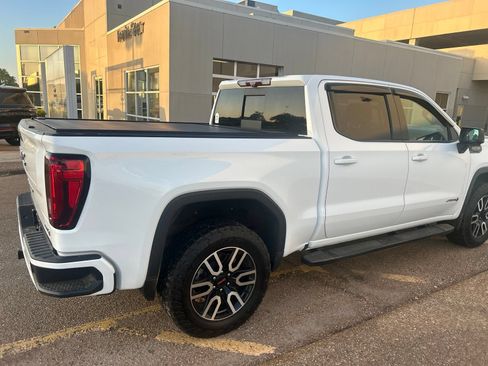 Used 2020 GMC Sierra 1500 AT4 w/ AT4 Premium Package AWD/4WD image 18
